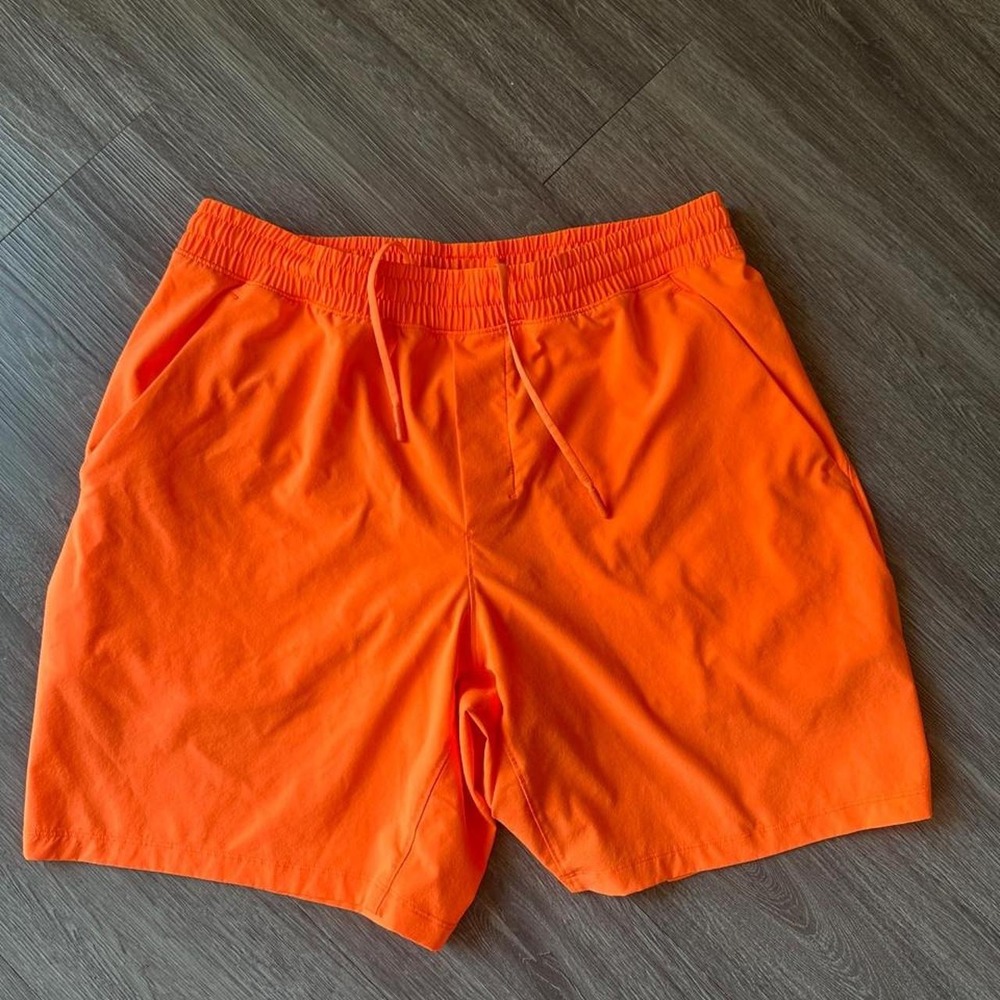 Lululemon Men's Pace Breaker Short 7" Highlight Orange Size Large